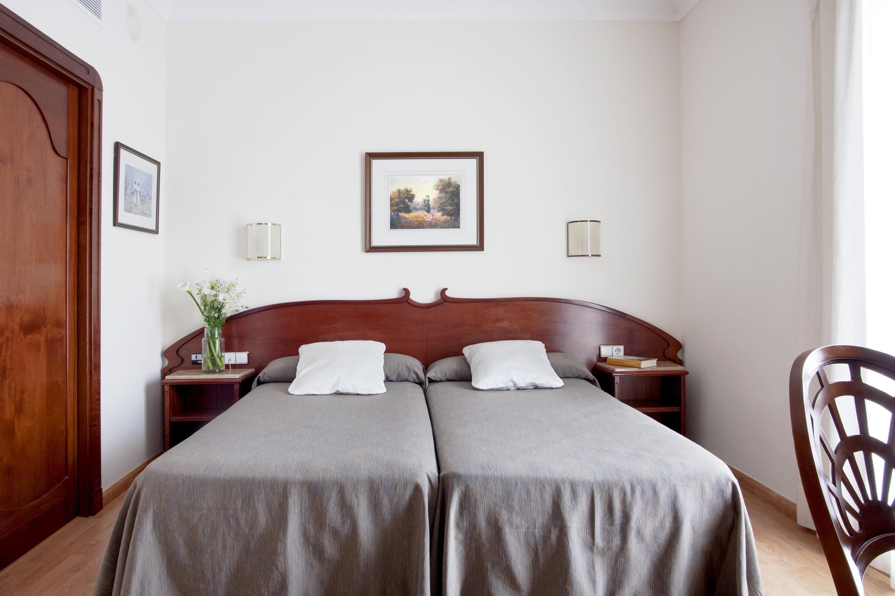 เกาดี โฮเทล Hotel บาร์เซโลนา ภายนอก รูปภาพ