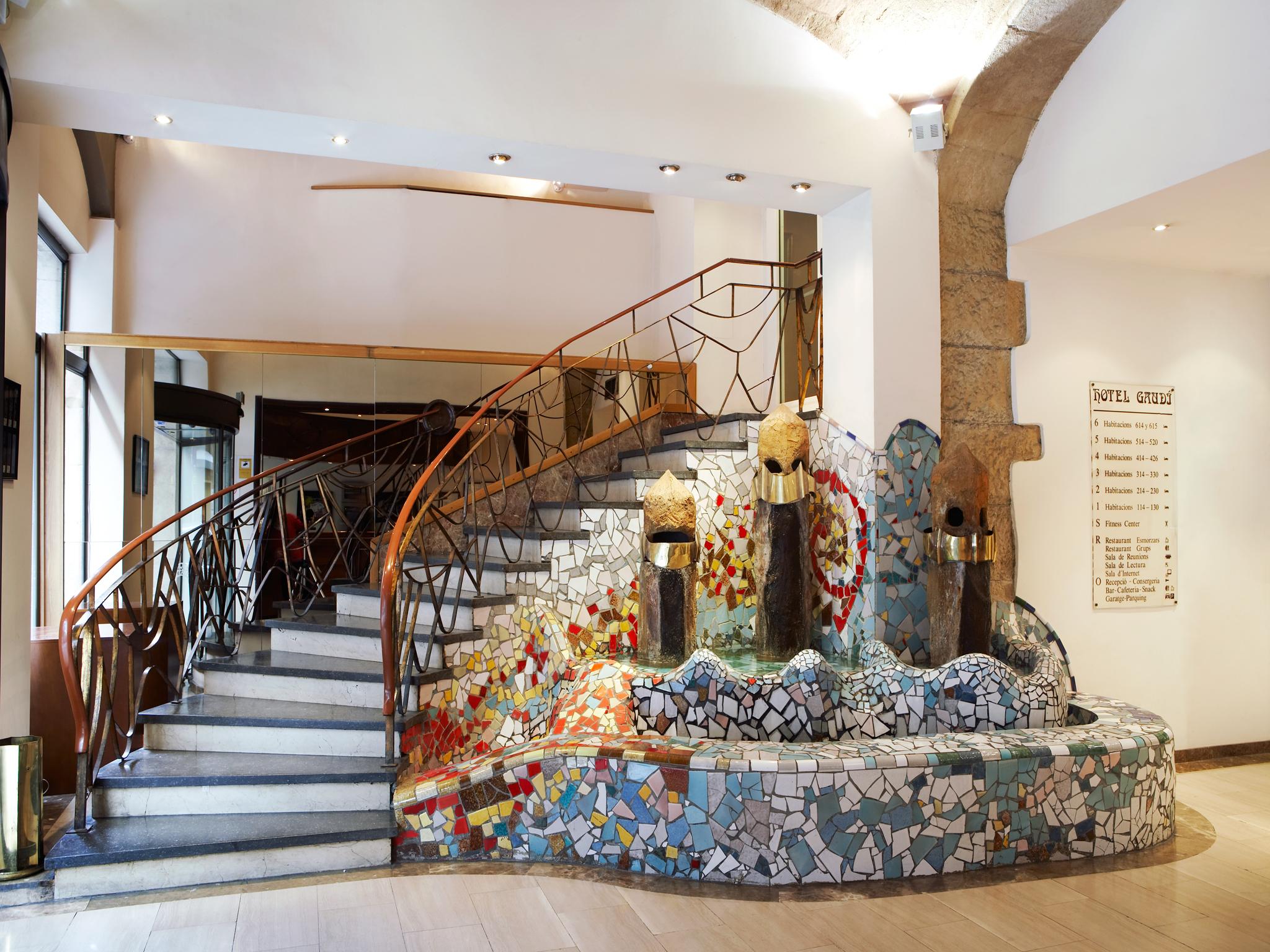 เกาดี โฮเทล Hotel บาร์เซโลนา ภายนอก รูปภาพ